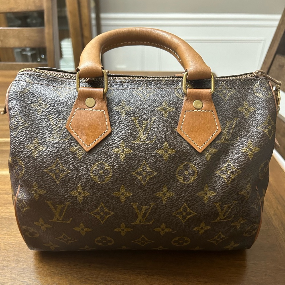 SOLD****Authentic Vintage Louis Vuitton Monogram Speedy 25 - Picture 1 of 16